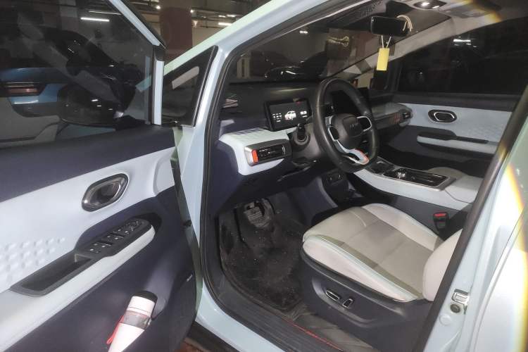 Used AION Y 2021 70 Enjoyment Tech Edition