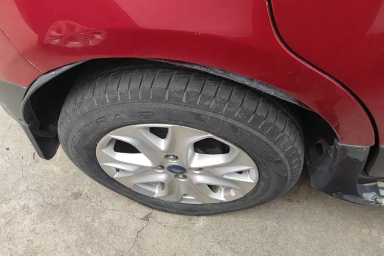 Used Ford EcoSport 2013 1.5L Automatic Fashion Model