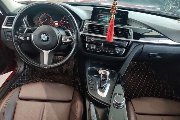 Used BMW 3 Series 2019 320Li M Sport Package Center Console