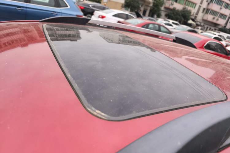 Used Chevrolet Trax 2016 1.4T Manual Two-Wheel Drive Comfort Version with Sunroof