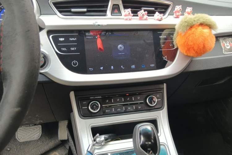 Used Geely Auto Vision 2018 1.5L Automatic Happiness Edition Audio And AC Panel