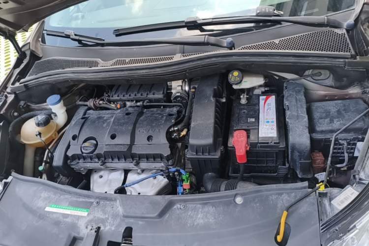 Used Peugeot 2008 2014 1.6L Automatic Trend Edition Engine Bay