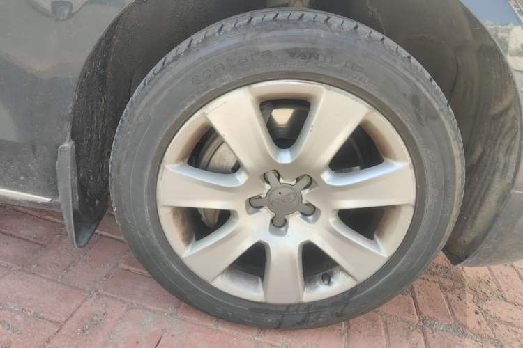 Used Audi A8 2012 A8L 45 TFSI quattro Comfort model
