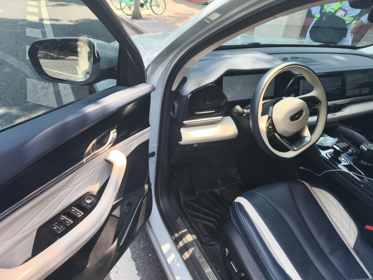 Geely Auto Monjaro L 2022 1.5T Leishen Hi·F Plug-in Hybrid Super Xun — снимка 19