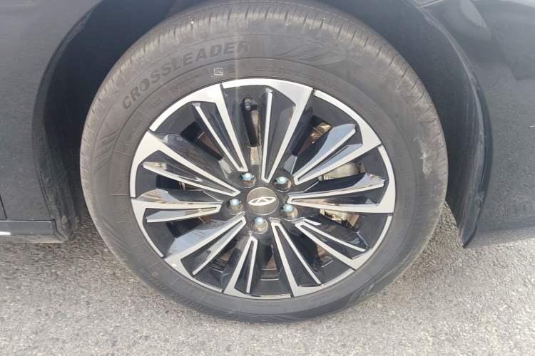 Used Chery Fengyun A8 2025 Model 70km Basic Version