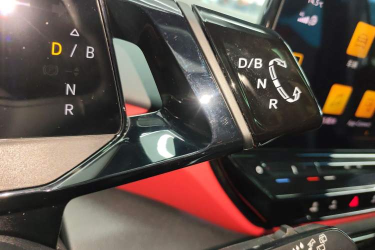 Used Volkswagen ID.4 X 2021 1st Edition ID. First Impression Edition Gear Lever