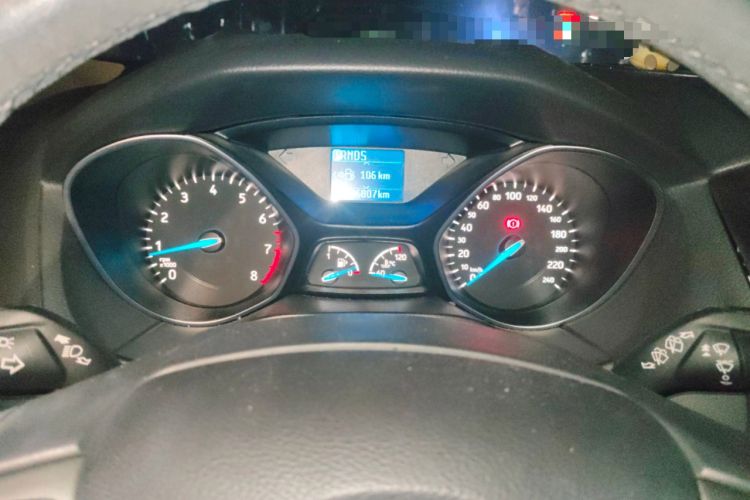 Used Ford Focus 2017 Hatchback 1.6L Automatic Fashion Edition Smart Drive Version
