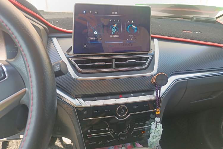 Used Venucia T60 2020 1.6L CVT Smart Drive Version China VI Standard
