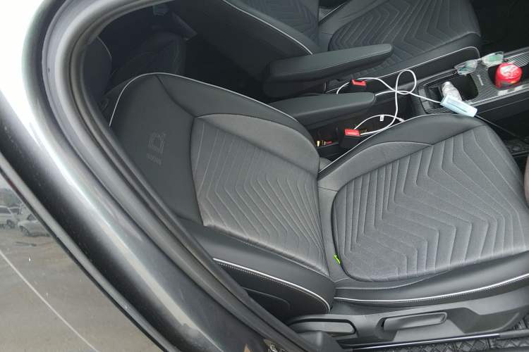 Used Volkswagen ID.3 2023 Upgraded Model Pure Intelligent Enjoyment Version Right Front Seat