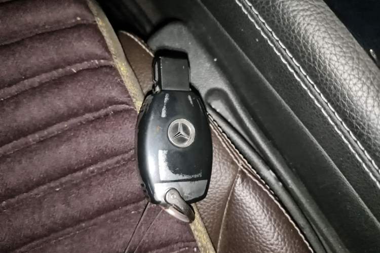 Used Mercedes-Benz GLC 2016 GLC 200 4MATIC Interior 1