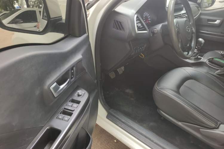 Used Great Wall Wingle 7 2022 2.0T Gasoline Two-Wheel Drive Value Edition Big Double GW4C20B Driver Seat