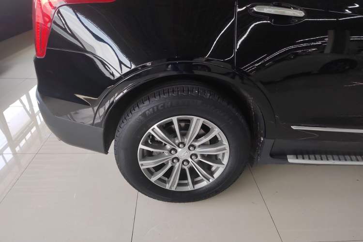 Used Cadillac XT5 2018 25T Luxury Model
