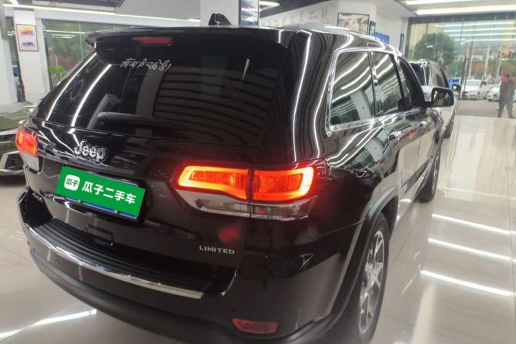 Used Jeep Grand Cherokee (Import) 2020 3.0L Elite Navigation Edition

