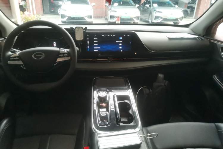 Used AION S 2023 Meizu 580 Lithium Iron Phosphate Center Console