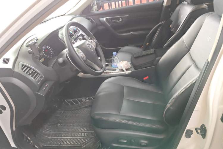 Used Nissan Teana 2014 Duke 2.5L XV Deluxe Edition Left Front Seat