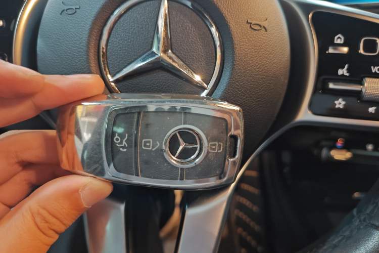 Used Mercedes-Benz A-Class 2020 Facelift A 180 L Sport Sedan Special Configuration Vehicle Key