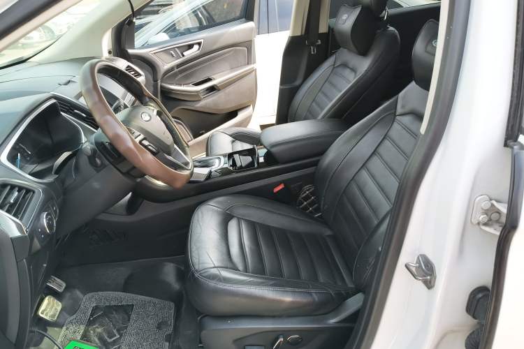 Used Ford Edge 2018 EcoBoost 245 Two-Wheel-Drive Titanium 7-Seater China V Standard
