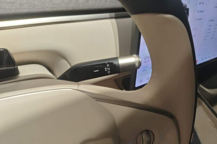 Used ONVO Luxeed L90 2025 Model—Max Six-Seater Version