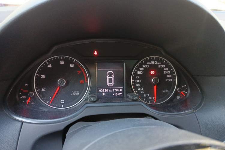 Used Audi Q5 2017 Plus 40 TFSI Technology Model Instrument Cluster