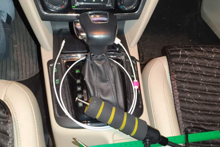 Used Skoda Superb 2012 1.8TSI Automatic Prestige Edition Gear Lever