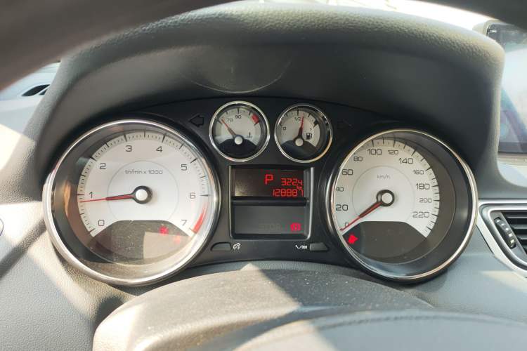 Used Peugeot 308 2014 Enjoy Edition Classic 1.6L Automatic Premium Model
