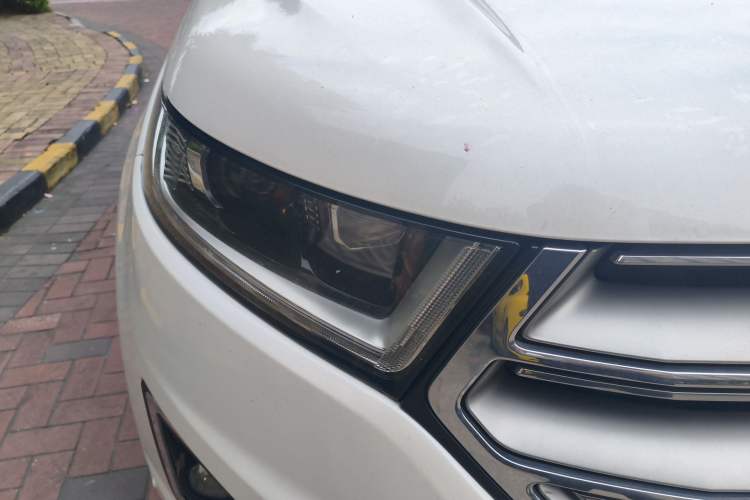 Used Ford Edge 2015 2.0T GTDi Two-Wheel-Drive High-Line Version Exterior 6