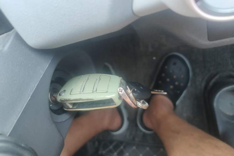 Used Chery QQ Ice Cream 2022 170km Sundae Phosphate Lithium-Ion