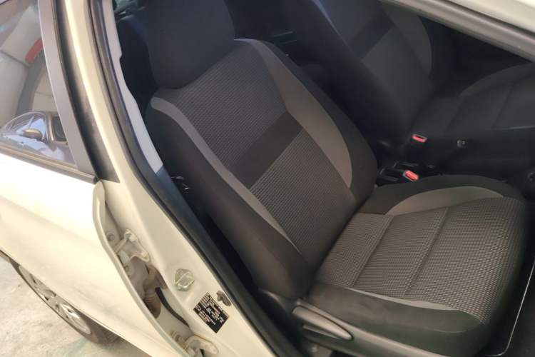 Used Toyota Vios 2021 1.5L CVT Innovation Edition Right Front Seat