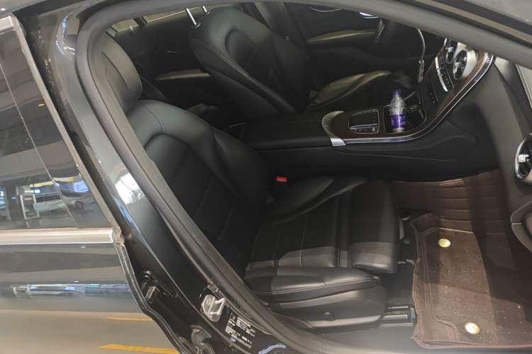 Used Mercedes-Benz GLC 2020 Facelift GLC 300 L 4MATIC Dynamic Edition
