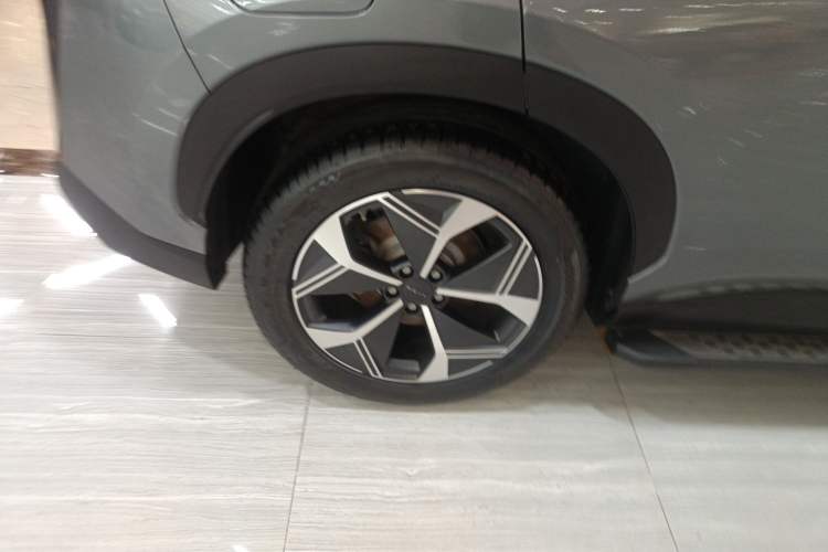 Used AION V 2023 Plus 70 Smart Edition Lithium Iron Phosphate