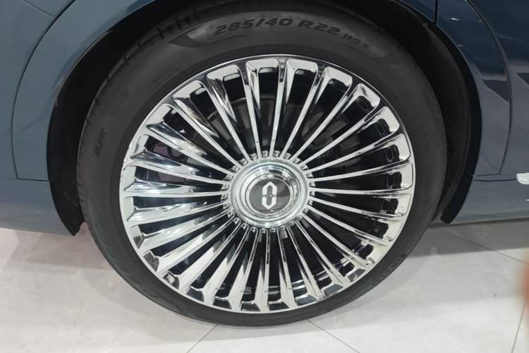 Used Hima AITO M9 2024 Range-Extended Ultra Version 42 kWh 6-Seater Model
