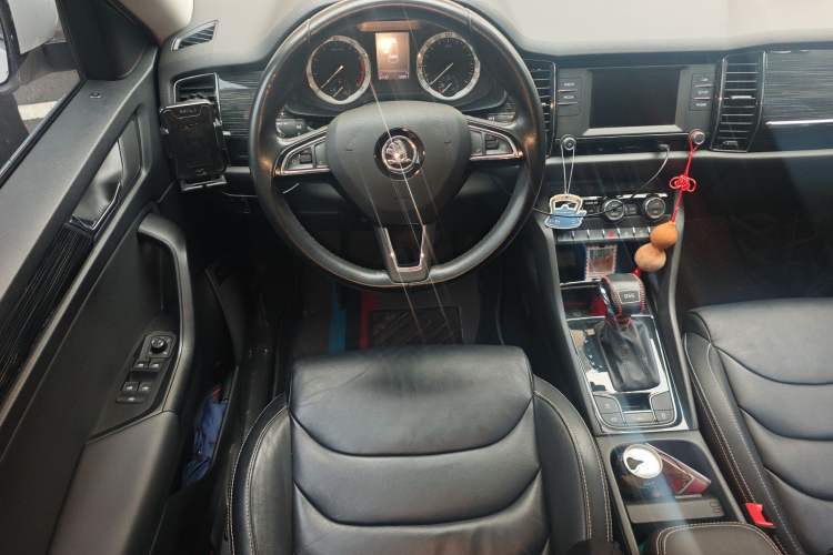 Used Skoda Kodiaq 2017 TSI330 7-Seater Two-Wheel-Drive Luxury Edition Steering Wheel