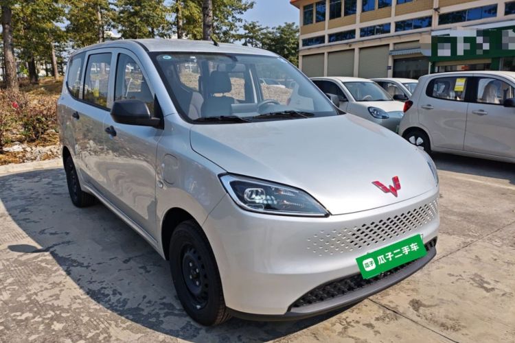 Used Wuling Hongguang New Energy 2025 Extended-Range Hybrid 50 km Standard Version
