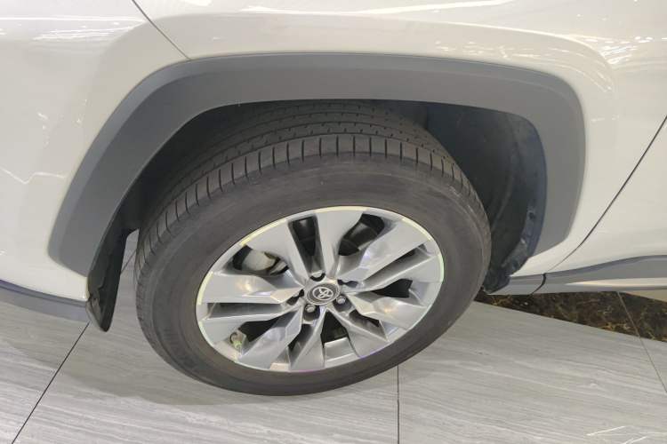 Used Toyota Wildlander 2021 2.0L CVT 4x4 Luxury Edition
