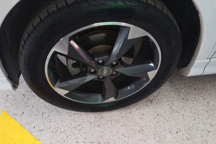 Used Audi Q3 2020 35 TFSI Fashion Dynamic Model