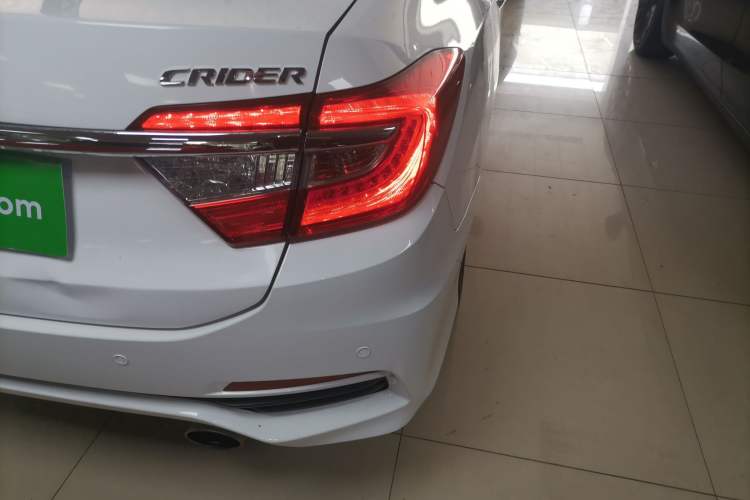 Used Honda Crider 2015 1.8L automatic comfort version
