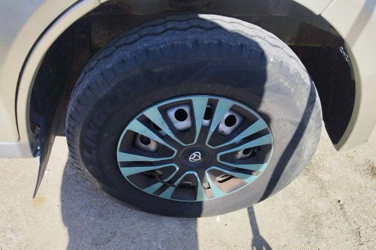 Used CHANGAN KAICHENG Xingguang 4500 2012 1.3L Base Version 4G13S1 Right Front Wheel Hub