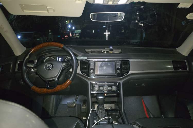 Used Volkswagen Teramont 2017 330TSI Two-Wheel-Drive Luxury Edition