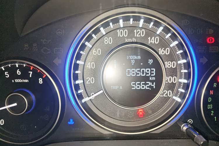 Used Honda Crider 2013 1.8L automatic luxury edition