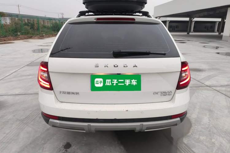 Used Skoda Octavia 2019 Station Wagon TSI230 DSG Luxury Edition China VI Standard