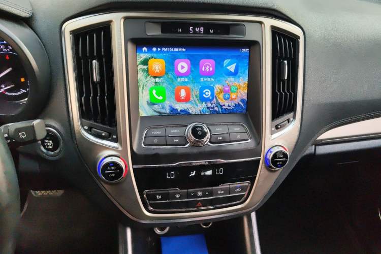 Used CHANGAN CS95 2017 2.0T Four-Wheel Drive SmartDrive Edition Audio And AC Panel