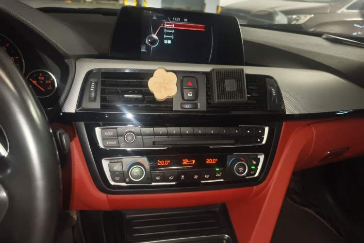 Used BMW 4 Series 2016 420i Gran Coupe M Sport Edition Audio And AC Panel