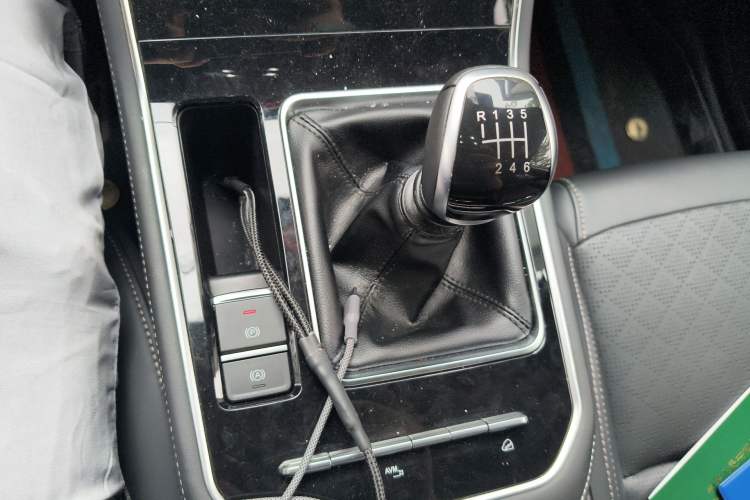 Used Chery Tiggo 8 2024 Honor Edition 230TCI Manual Advanced Version 5 Seats
