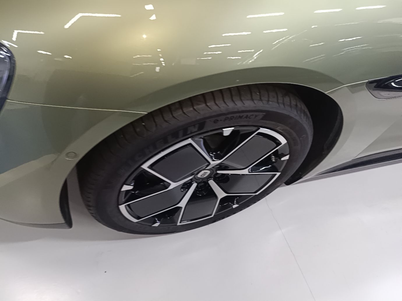 Xiaomi Auto SU7 2024 Rear-Drive Long-Range Intelligent Driving Version — снимка 10