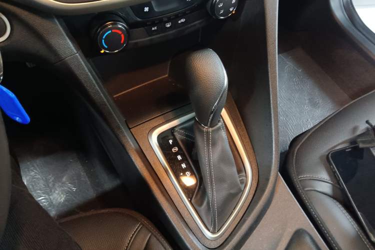 Used Buick GT 2021 Revised Version Flagship 1.5L Automatic Elite Edition Gear Lever