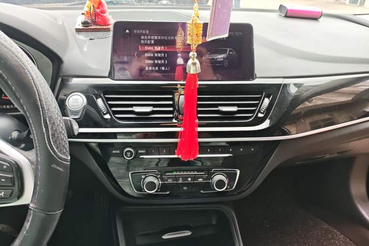 Used BMW 1 Series 2021 120i M Sport Edition Audio And AC Panel