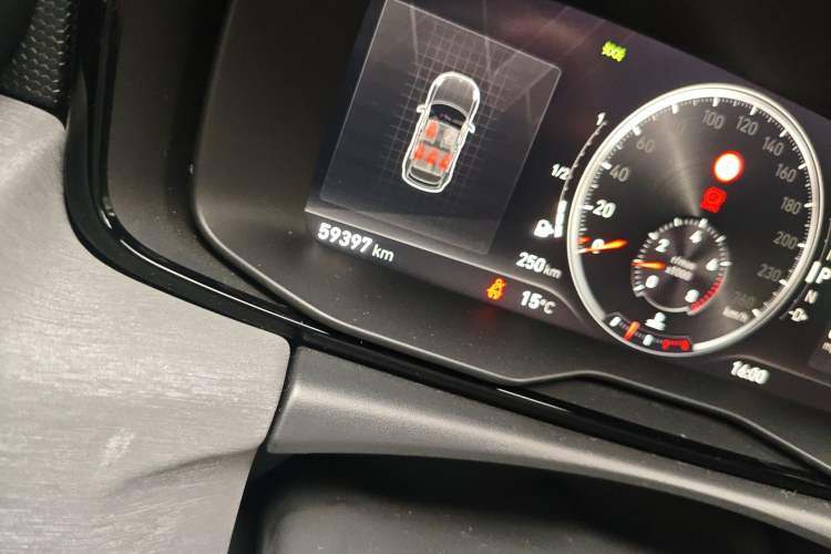 Used Lynk & Co 02 2019 1.5T DCT Two-Wheel Drive Pro Edition China VI Standard
