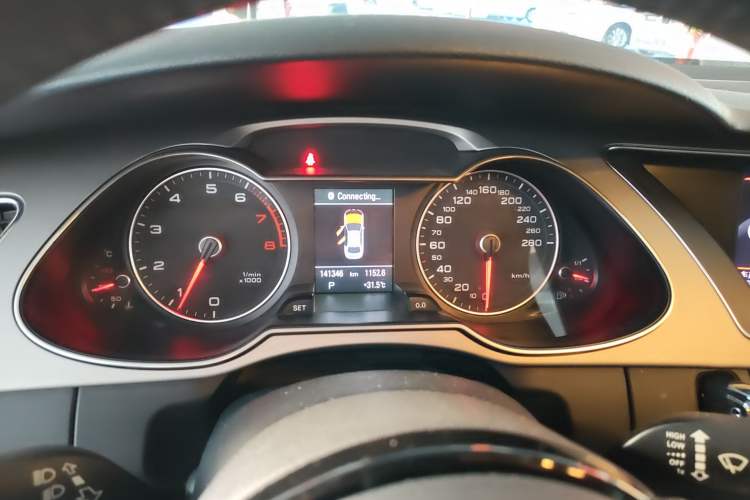 Used Audi A4L 2013 35 TFSI Automatic Technology Edition Instrument Cluster
