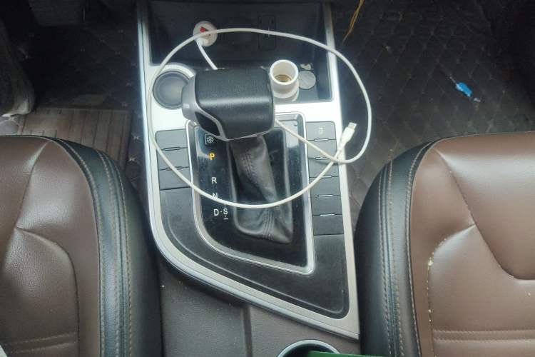 Used FORTHING Joyear X6 2017 Jingxiang Series 1.5T CVT Luxury Model Gear Lever