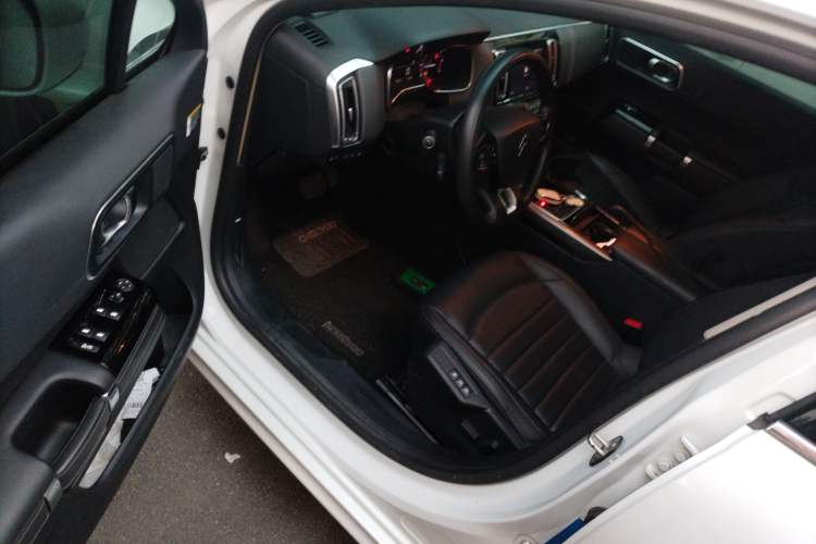 Used Citroen C6 2017 Revised 350THP Luxury Version
